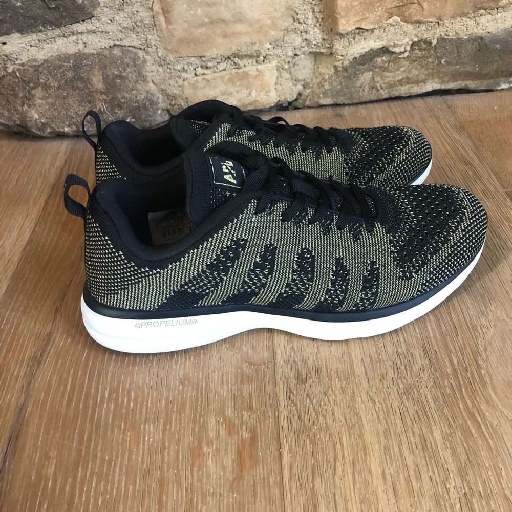 APL Techloom Pro gold/ black size 9.5 worn twice price firm! - Picture 2 of 11